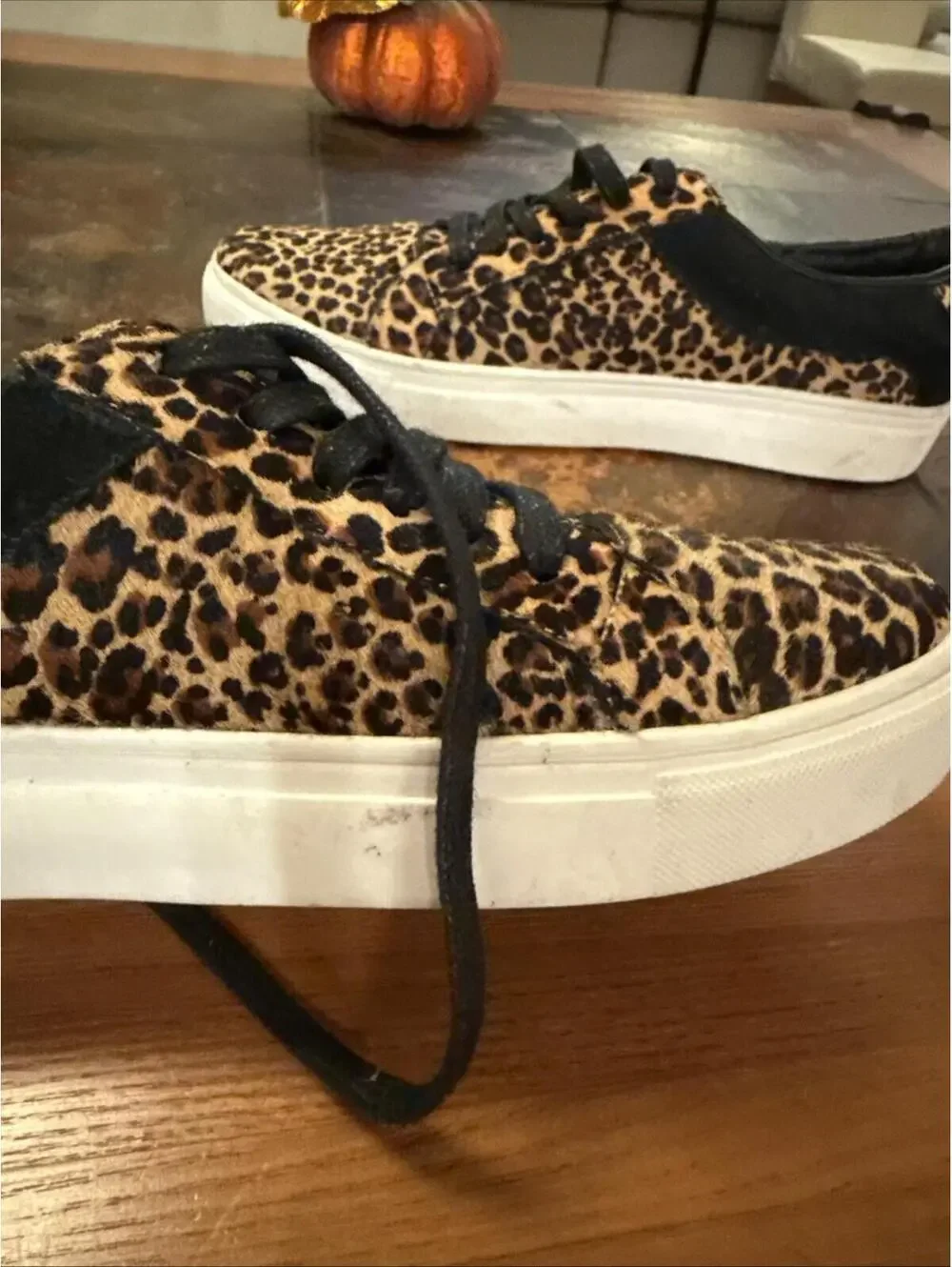 KAANAS ATHLETIC SHOES, Woman ,Animal Print  Leather,  Sz 10